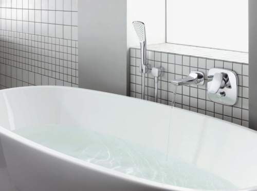 Смеситель Kludi Ambienta 536500575 для ванны с душем фото 3