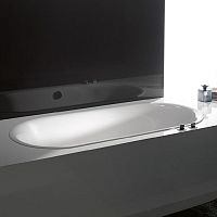 Стальная ванна Bette Lux Oval 180x80, белая