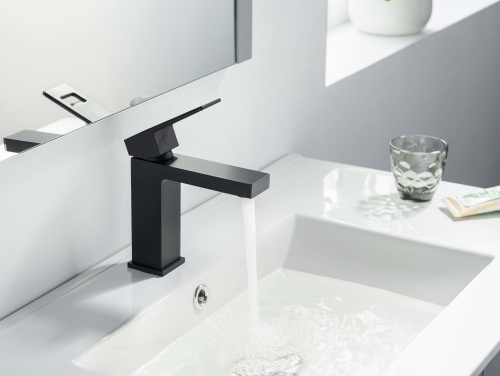 17 770 руб. Смеситель Timo Briana 7161/03F для раковины, черный фото 2 Смеситель Timo Briana 7161/03F для раковины, черный фото 2